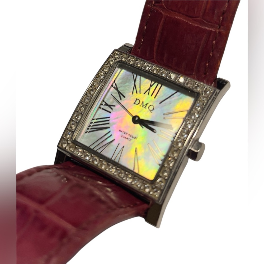 Vintage DMQ Ladies Watch | Mother of Pearl Dial & Rhinestone Border